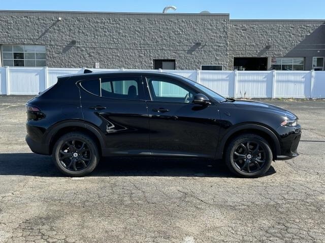 2024 Dodge Hornet GT Plus photo 2