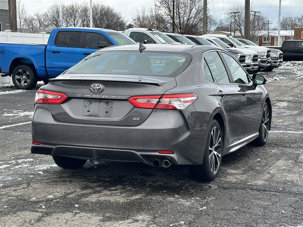 Used 2020 Toyota Camry SE Sedan