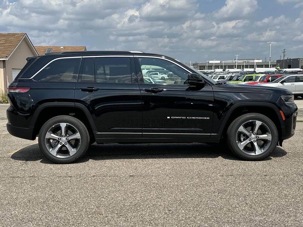 New 2026 Jeep Grand Cherokee Limited Sport Utility
