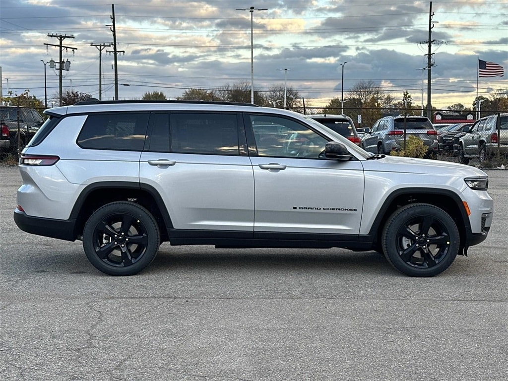 New 2025 Jeep Grand Cherokee L Limited Sport Utility