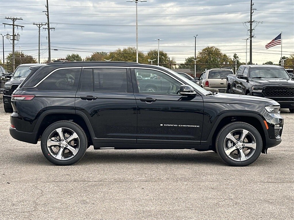 New 2025 Jeep Grand Cherokee Limited Sport Utility