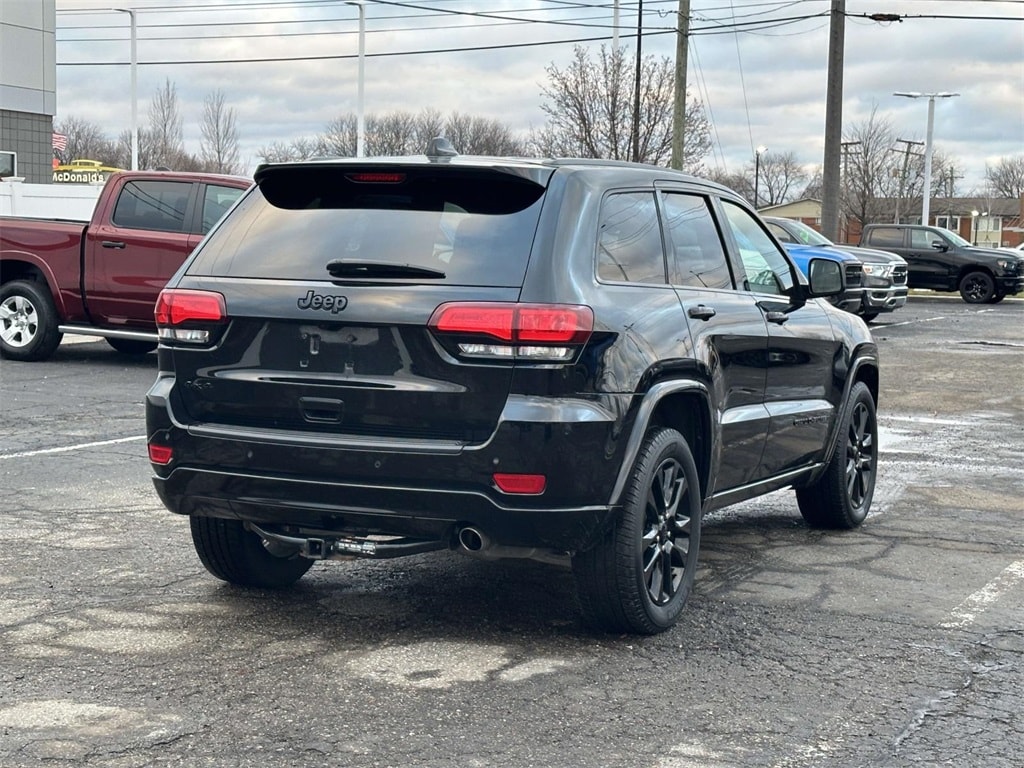 Used 2019 Jeep Grand Cherokee Altitude SUV