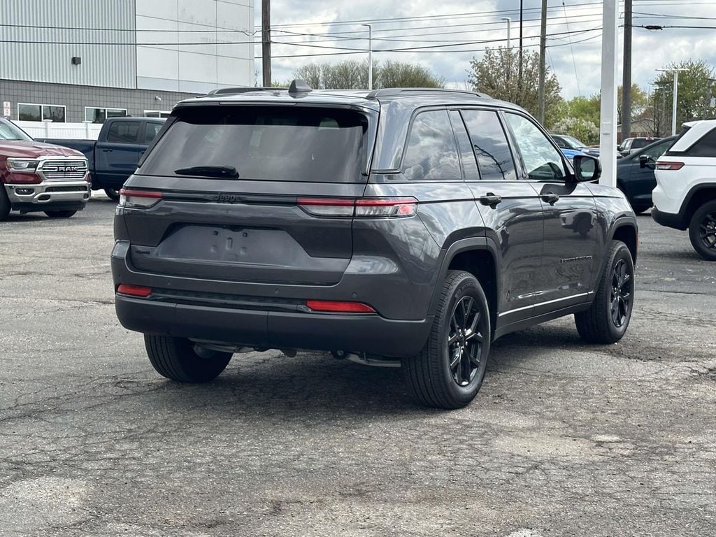 Used 2024 Jeep Grand Cherokee