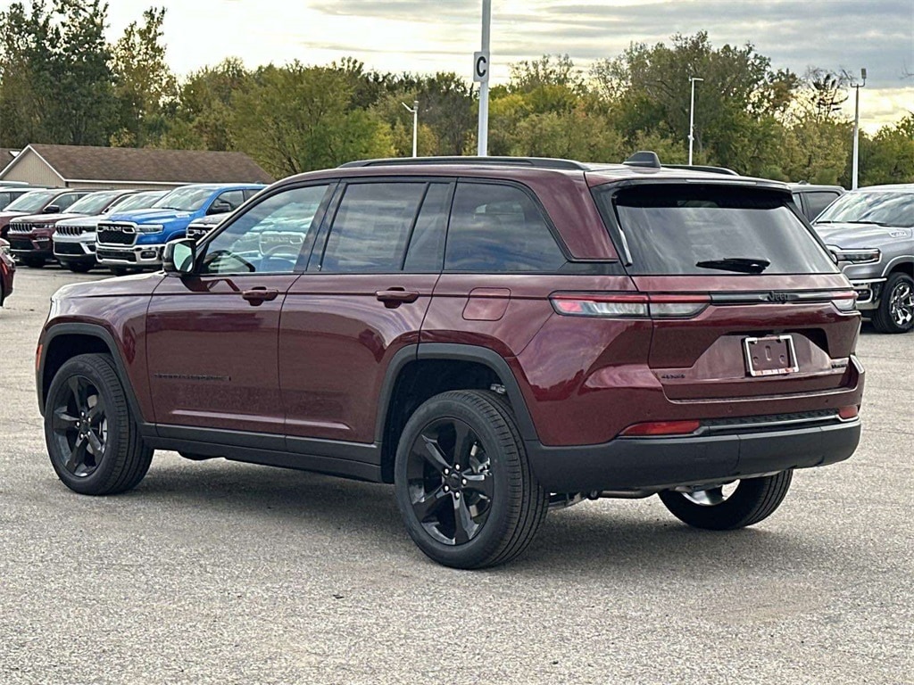 New 2025 Jeep Grand Cherokee Limited Sport Utility