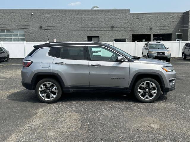 Used 2019 Jeep Compass Limited with VIN 3C4NJDCBXKT656994 for sale in Sterling Heights, MI