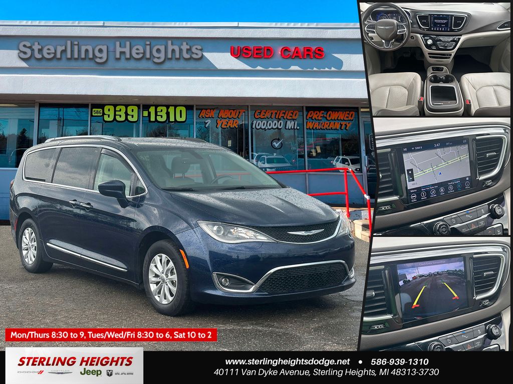 2018 Chrysler Pacifica Touring L Plus's photo