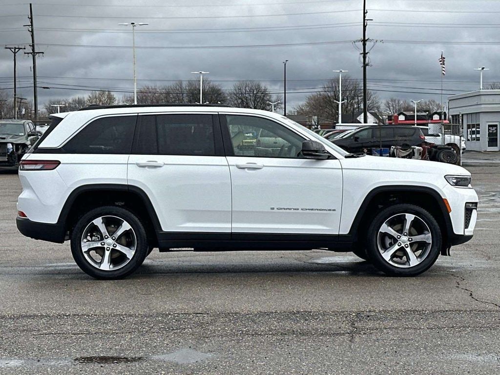 New 2026 Jeep Grand Cherokee Limited Sport Utility