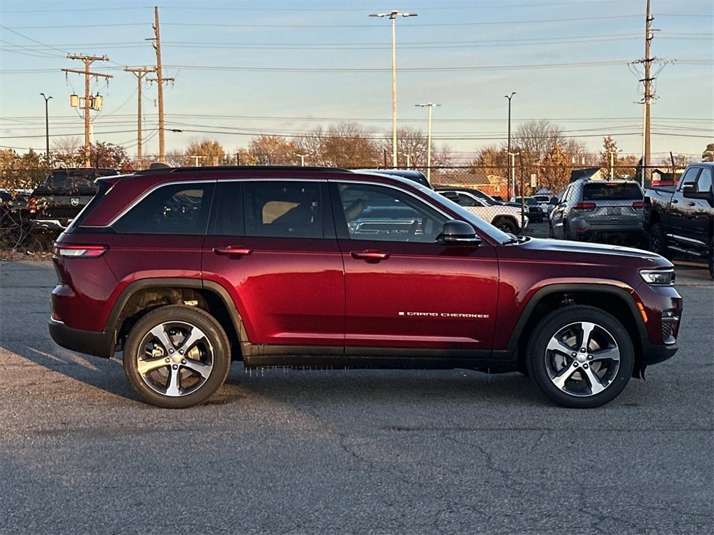 New 2025 Jeep Grand Cherokee Limited Sport Utility