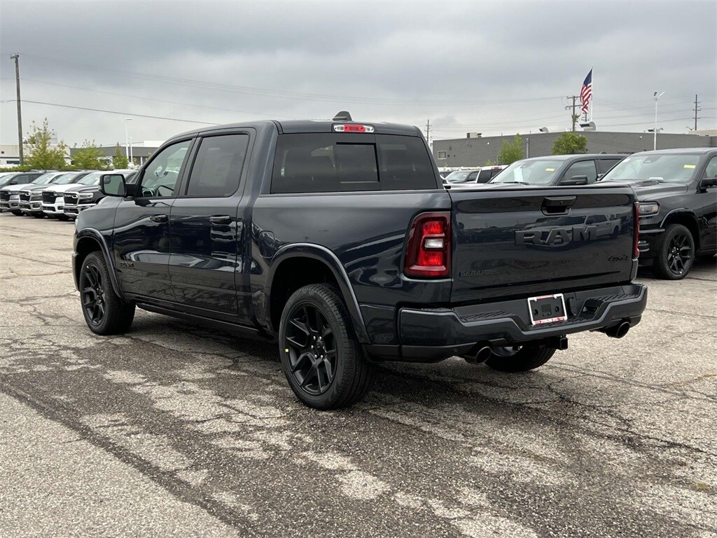 2026 Ram 1500 Laramie photo 4