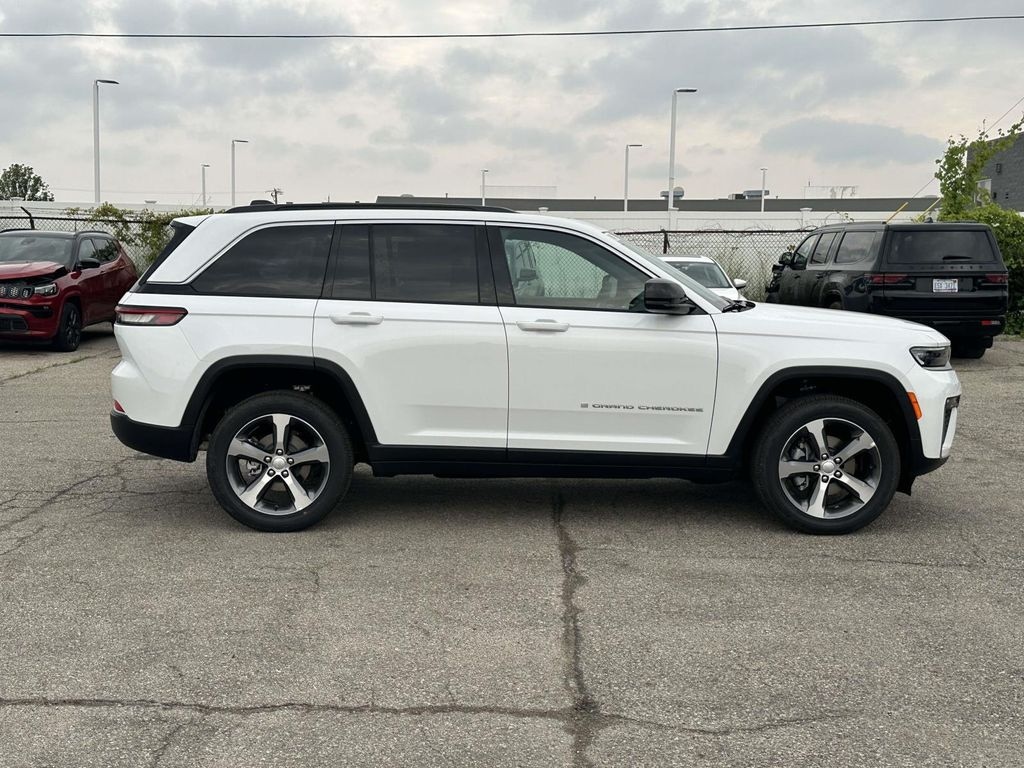 New 2026 Jeep Grand Cherokee Limited Sport Utility
