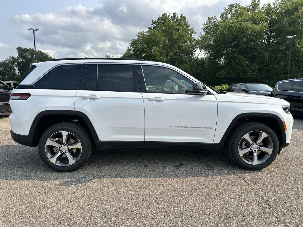 New 2026 Jeep Grand Cherokee Limited Sport Utility