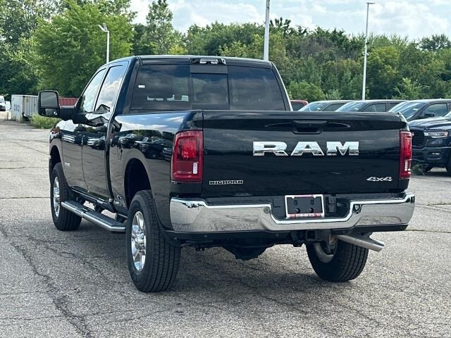 2025 Ram 2500 Big Horn photo 4