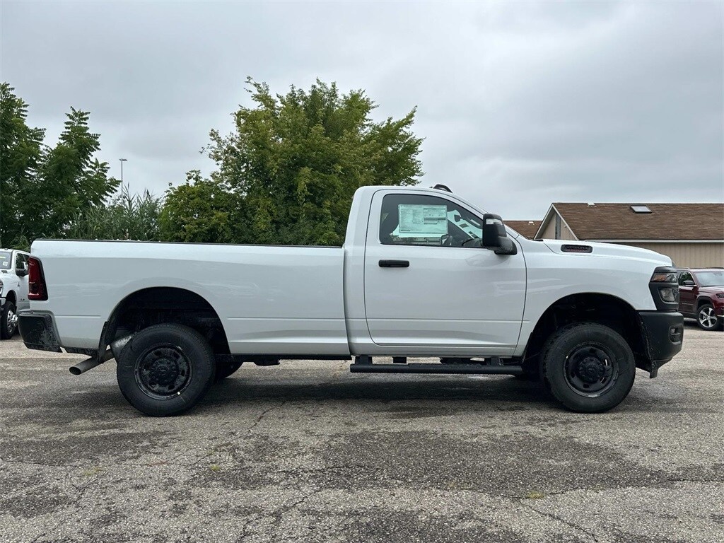 2026 Ram 2500 Tradesman photo 2