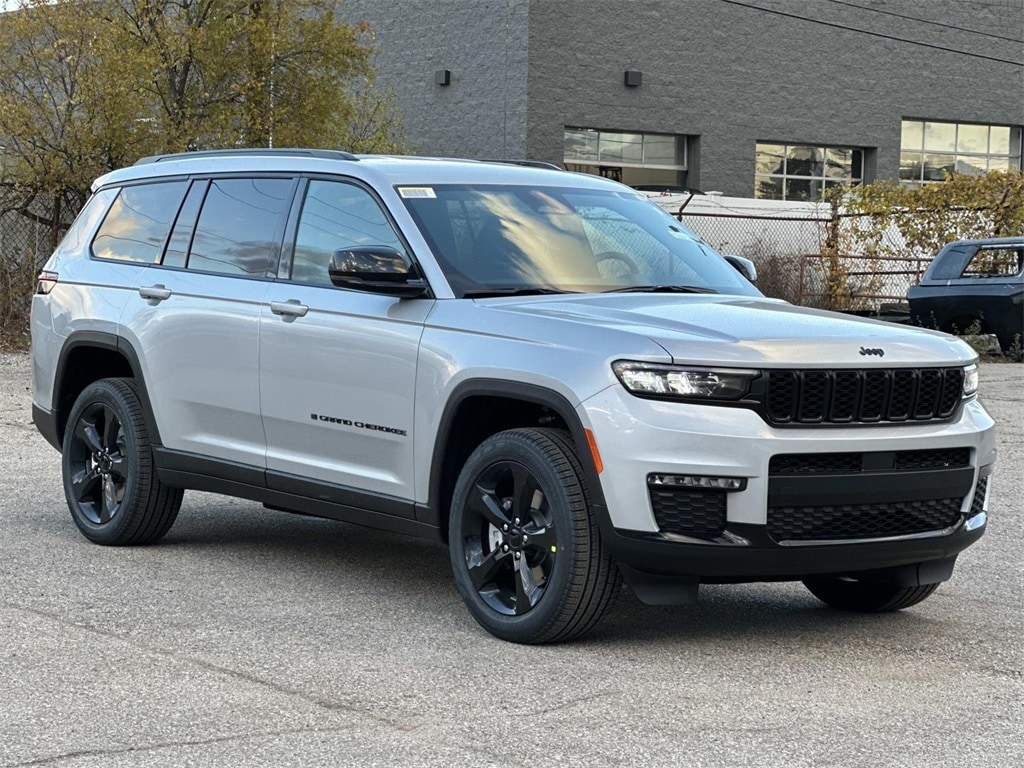 New 2025 Jeep Grand Cherokee L Limited Sport Utility