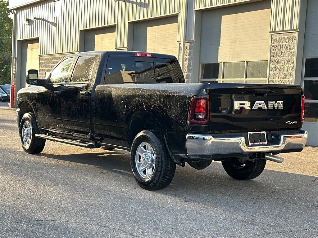 2026 Ram 3500 Tradesman photo 4
