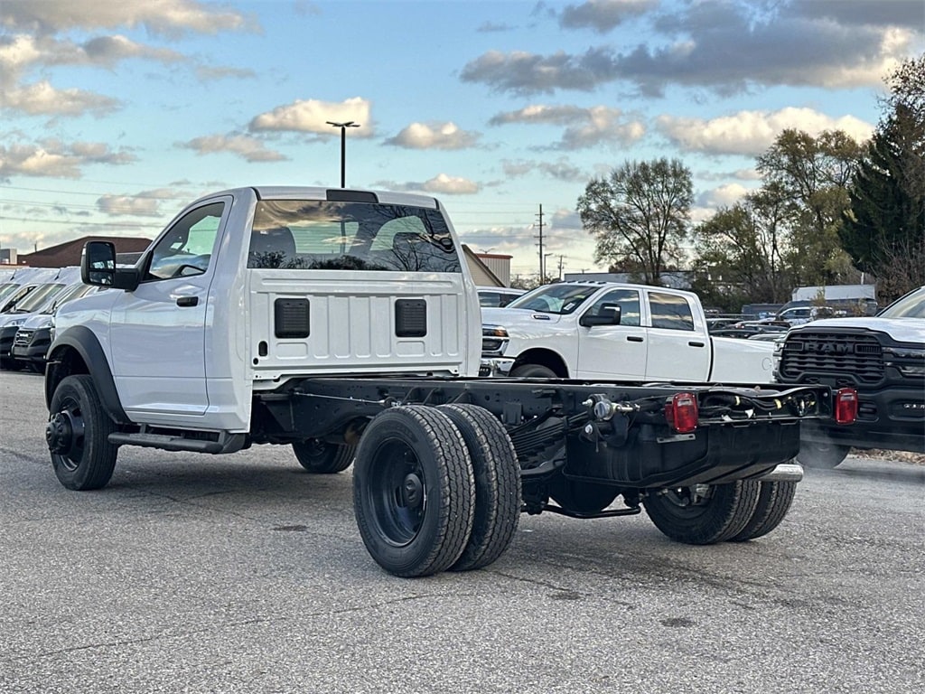 New 2026 Ram 5500 Chassis Cab Tradesman/Big Horn Pickup