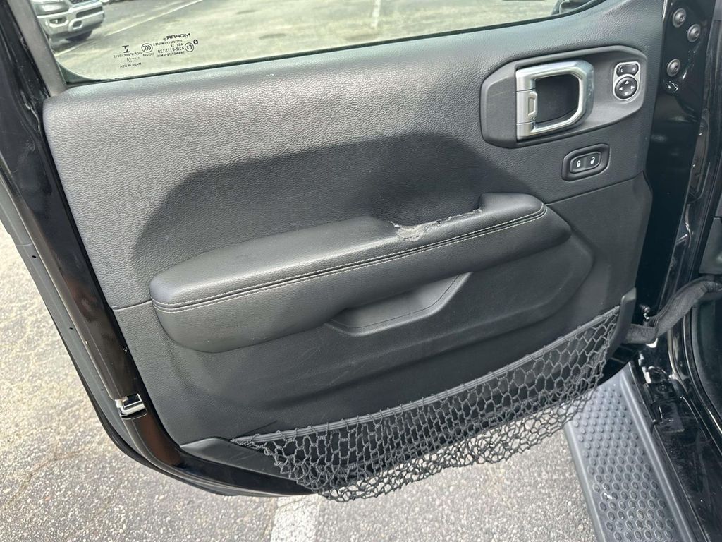 2018 Jeep All-New Wrangler Unlimited Sahara - Photo 18