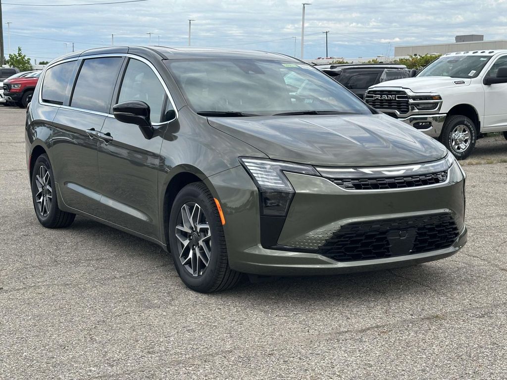 2027 Chrysler Pacifica Limited