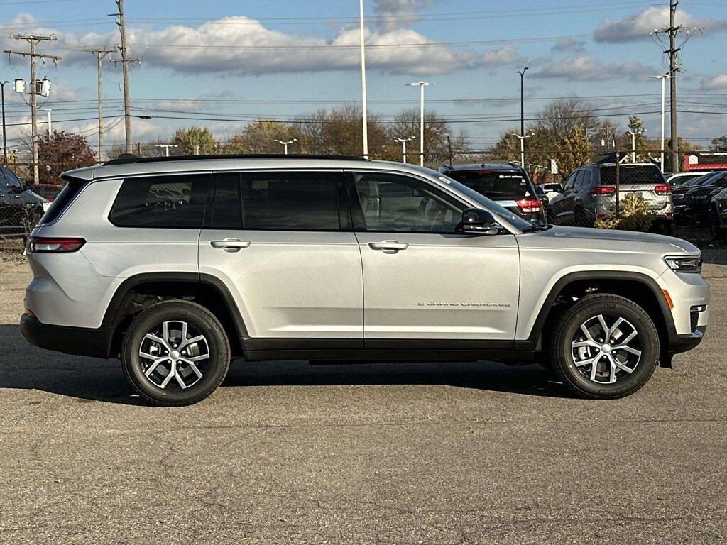 New 2025 Jeep Grand Cherokee L Limited Sport Utility