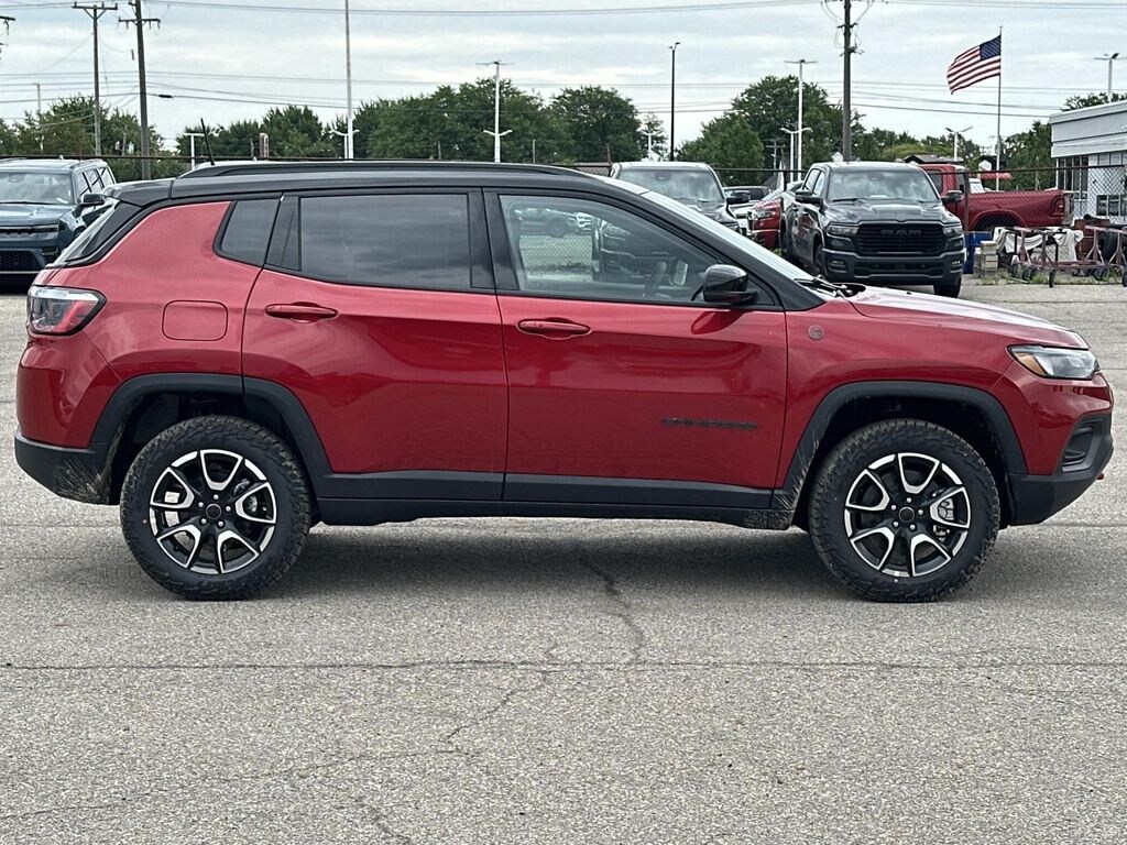 New 2026 Jeep Compass Trailhawk Sport Utility
