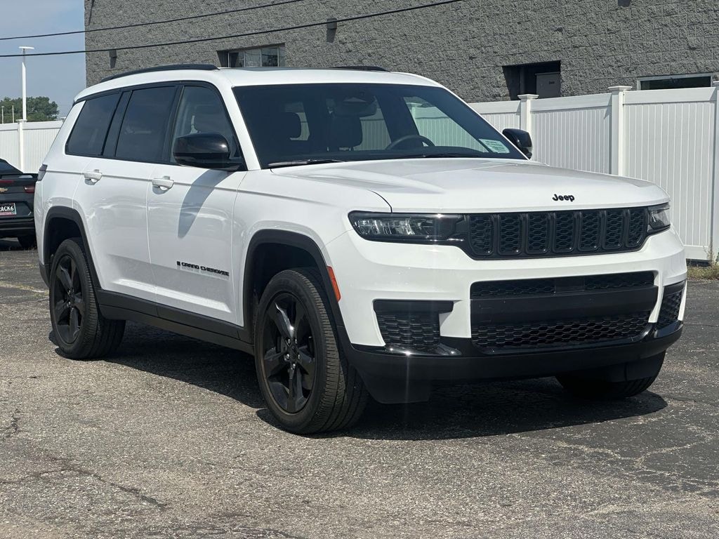 Used 2023 Jeep Grand Cherokee L