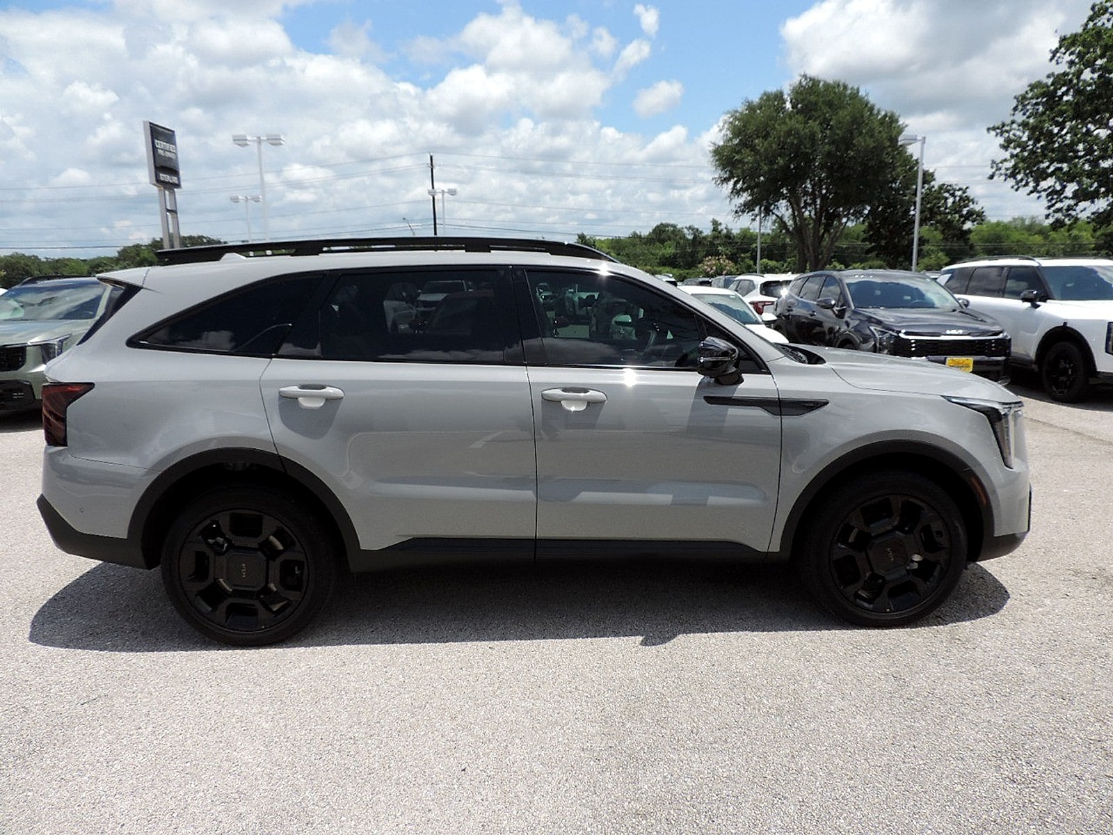 2026 Kia Sorento X-Line SX Prestige - Photo 4