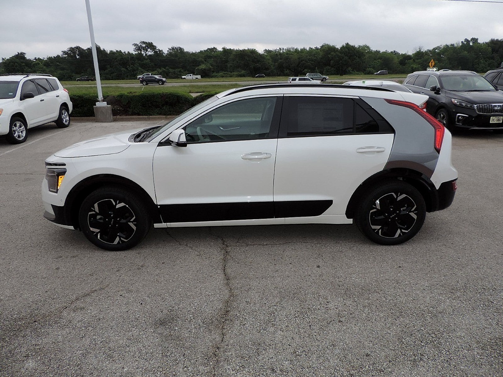 2023 Kia Niro Wave - Photo 11