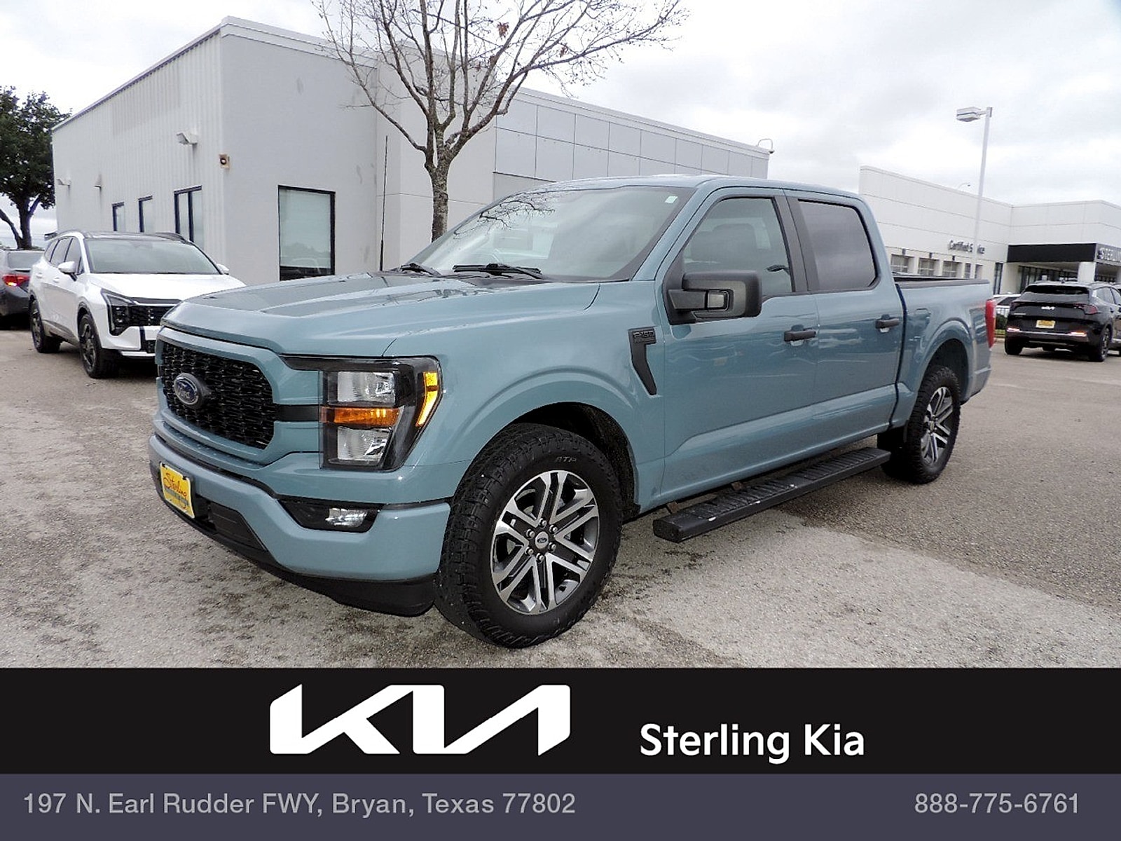 2023 Ford F-150 XL SuperCrew 5-1/2 Box's photo