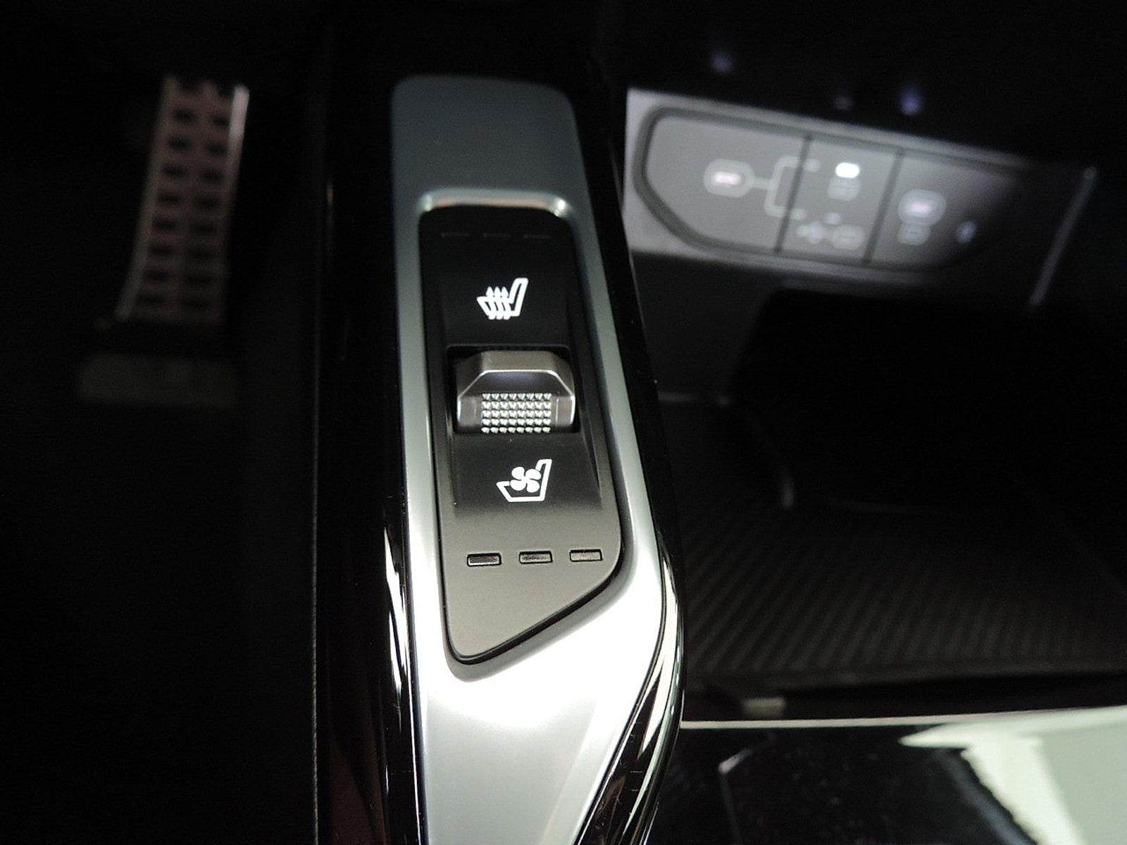 2026 Kia Sorento X-Line SX Prestige - Photo 24