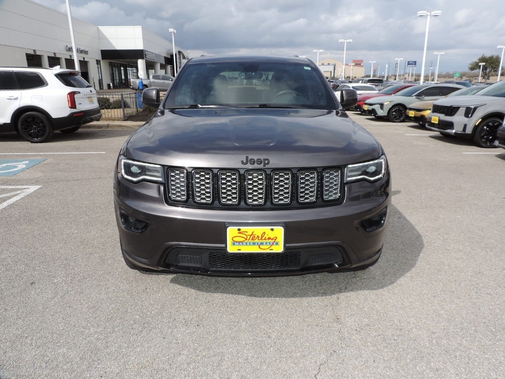 Used 2020 Jeep Grand Cherokee Laredo SUV