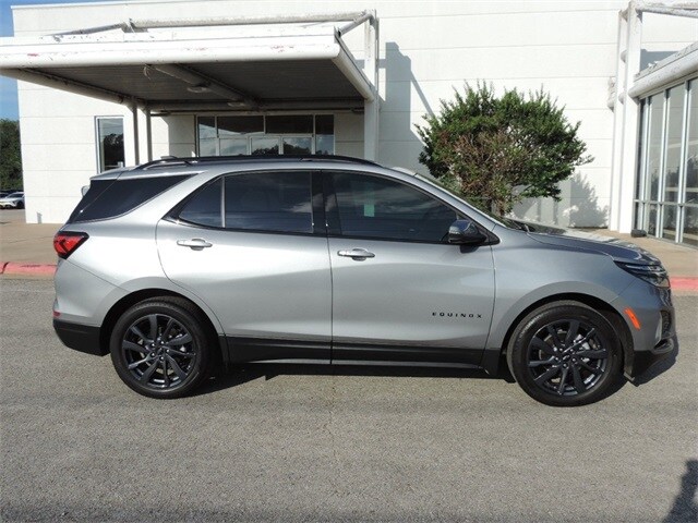 2023 Chevrolet Equinox RS photo 3