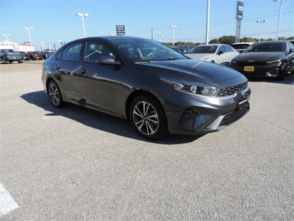 Certified 2022 Kia Forte LXS Sedan