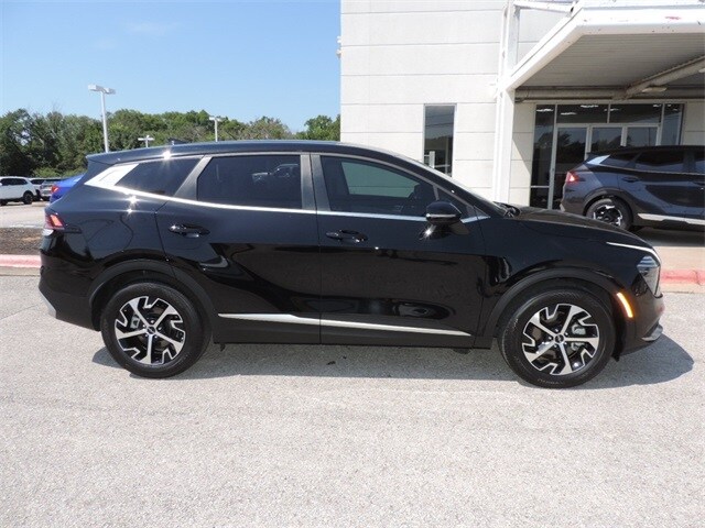 2025 Kia Sportage EX photo 3