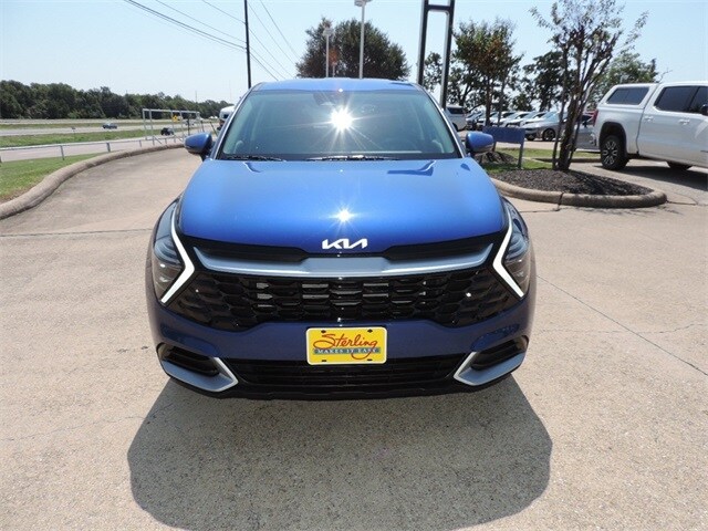 2024 Kia Sportage EX photo 2