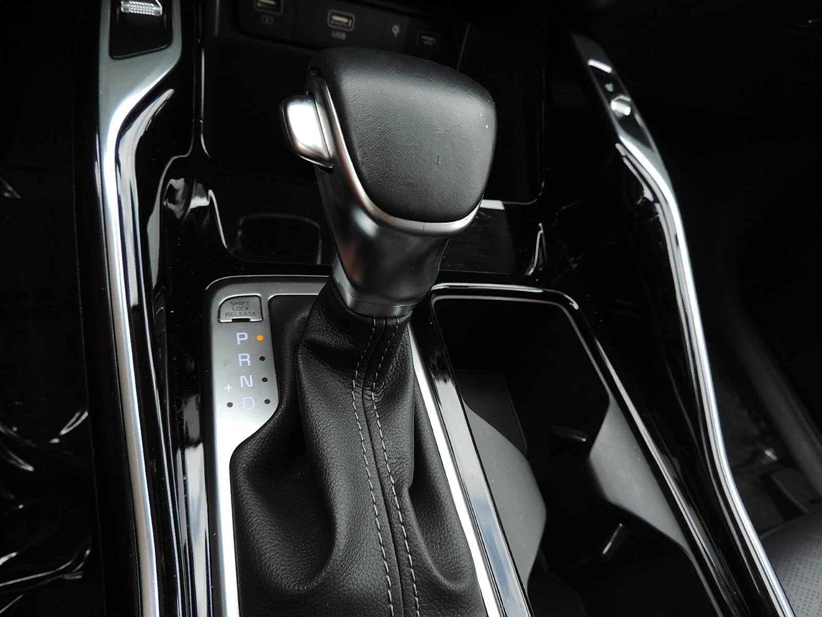 2021 Kia Sorento SX - Photo 24