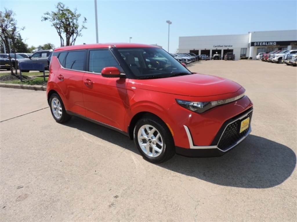 Certified 2023 Kia Soul LX Hatchback