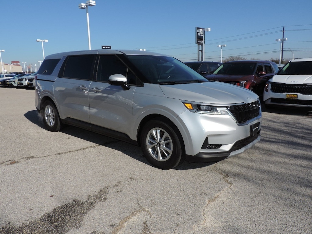 Certified 2022 Kia Carnival LXS MPV