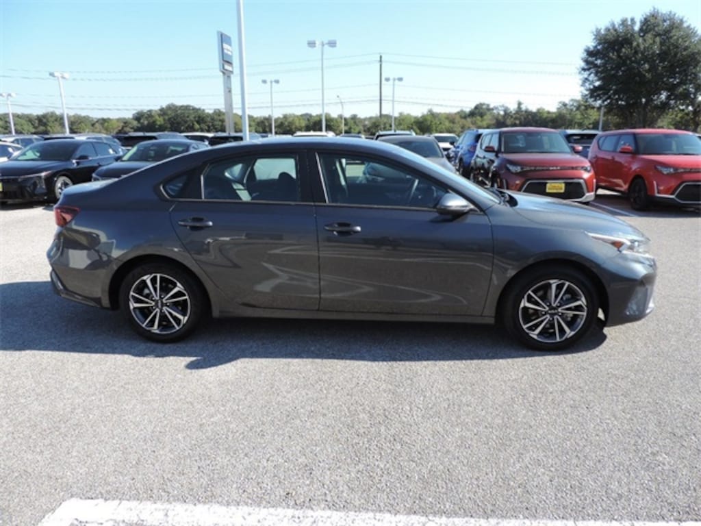 Certified 2022 Kia Forte LXS Sedan