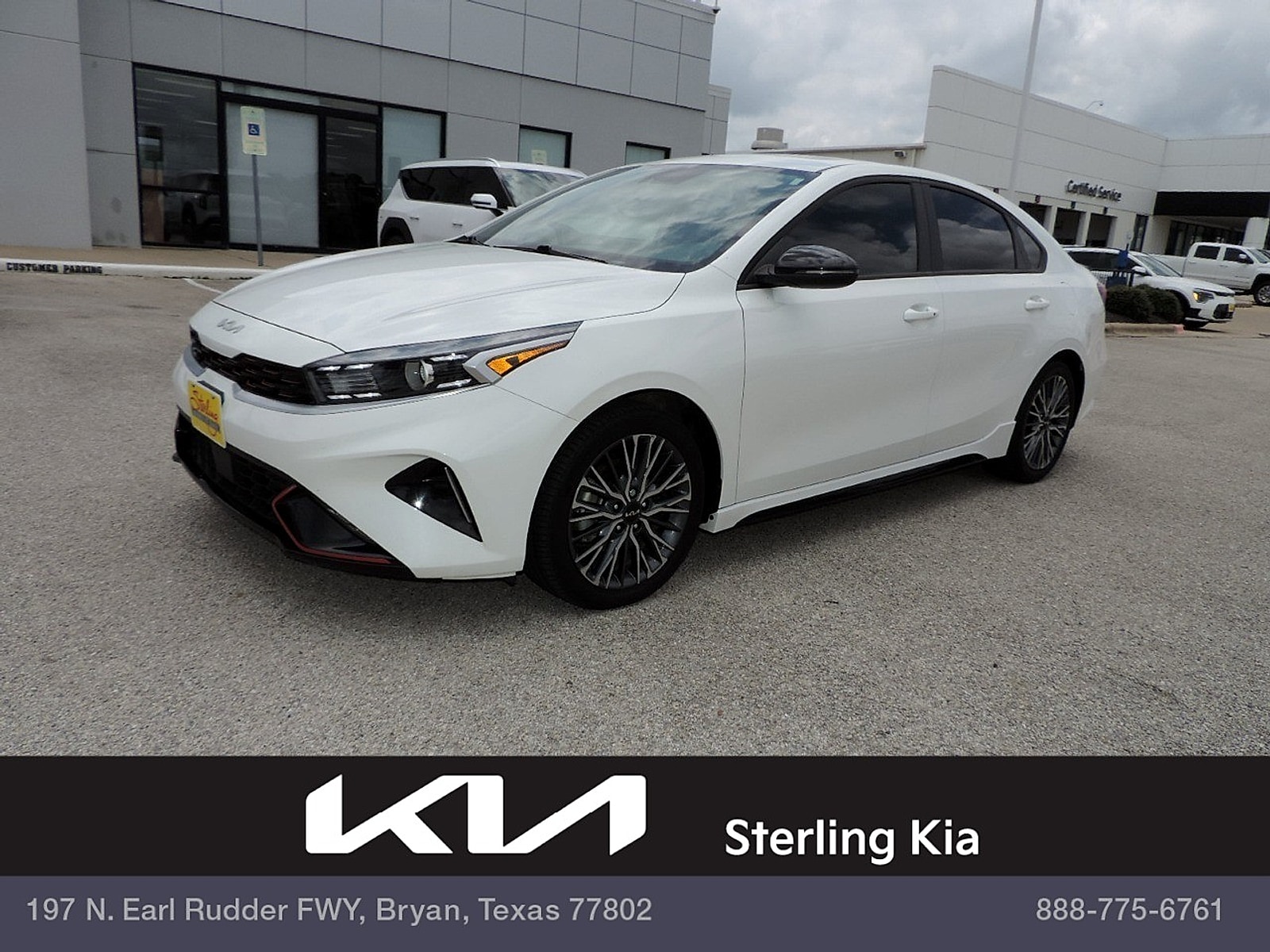 2023 Kia Forte GT-Line AT's photo