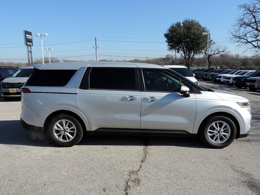 Certified 2022 Kia Carnival LXS MPV