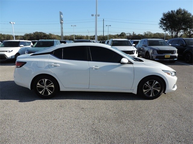 2023 Nissan Sentra SV photo 4