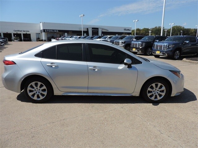 2021 Toyota Corolla LE photo 4