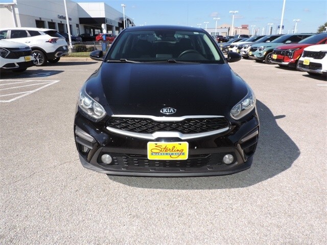 2021 Kia Forte FE photo 2