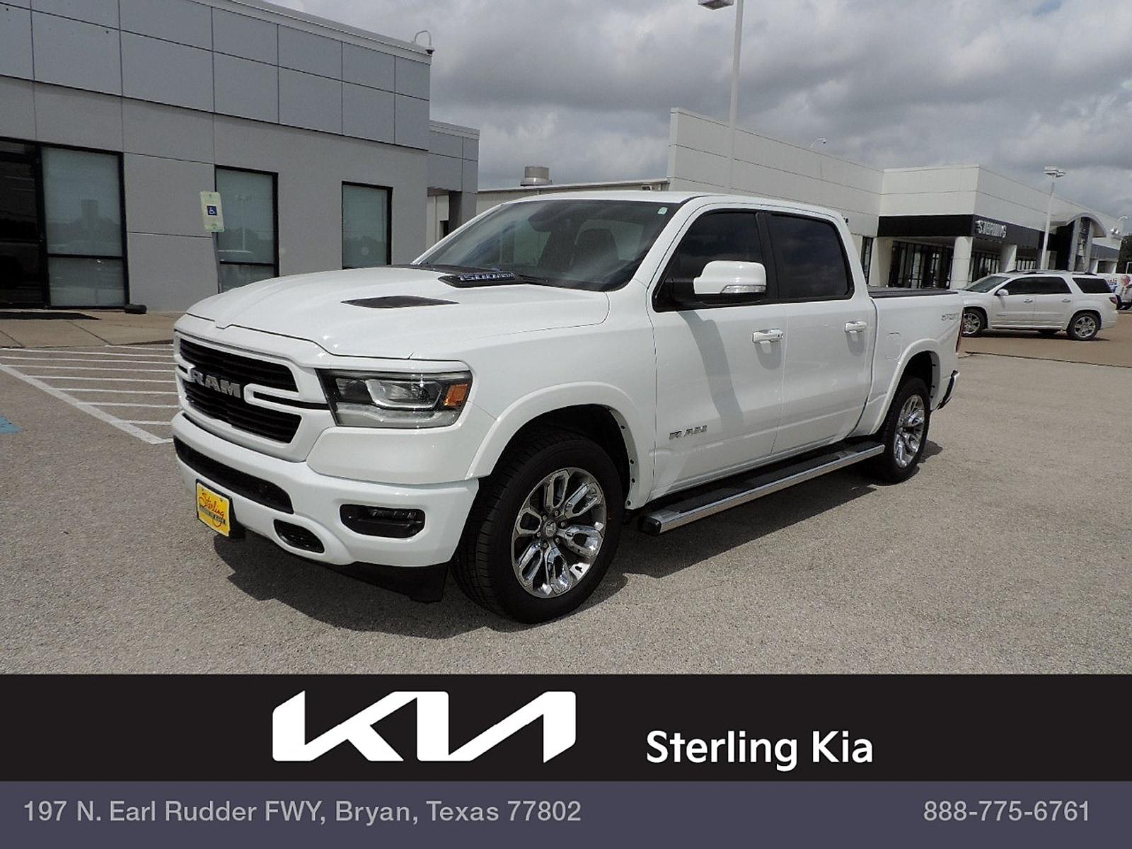 2020 RAM 1500 Laramie Crew Cab 5'7's photo