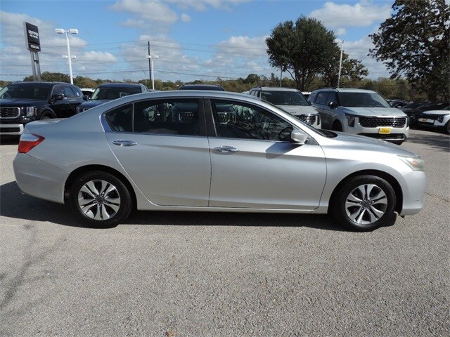 2015 Honda Accord LX photo 3