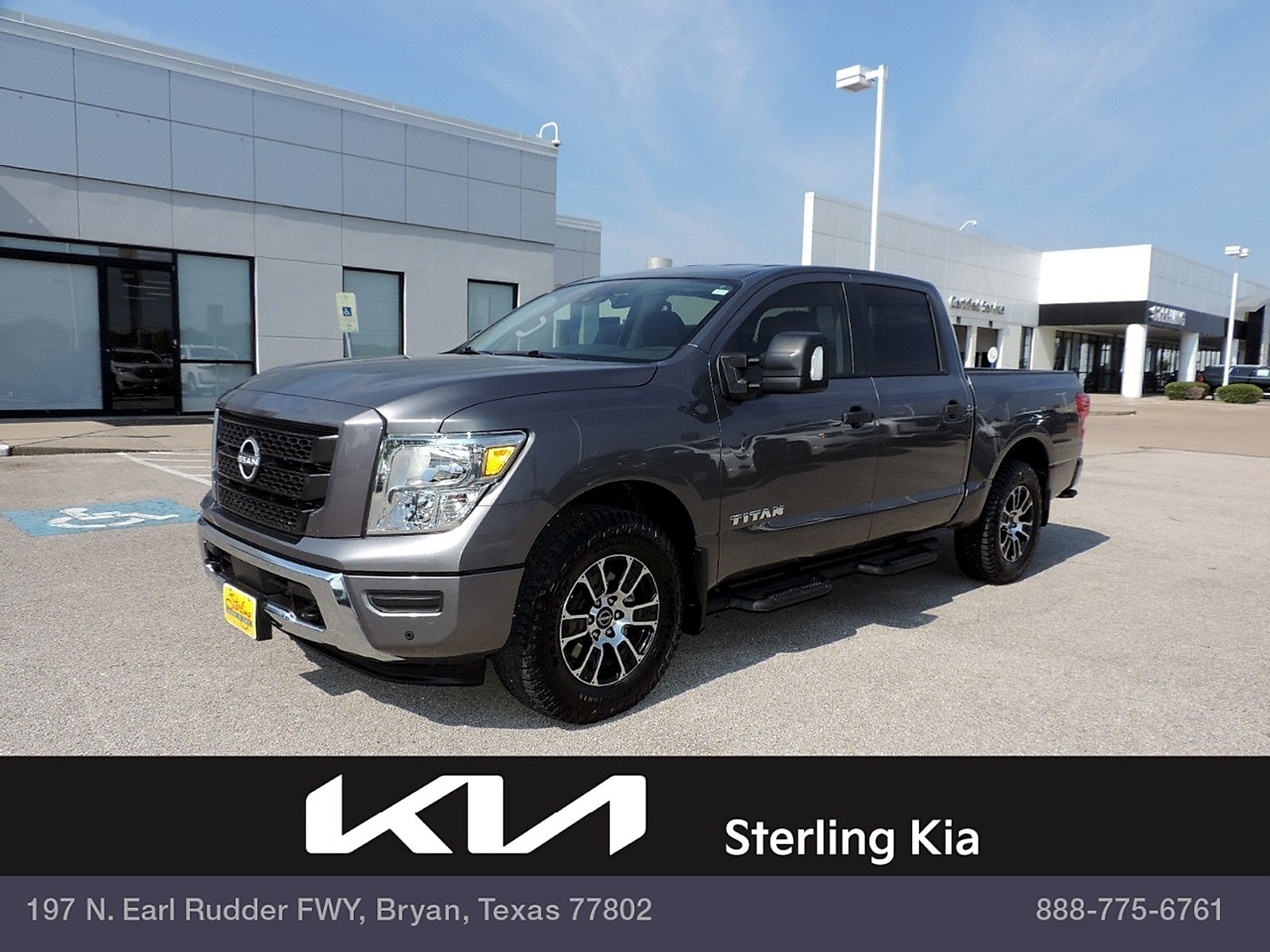 2023 Nissan Titan