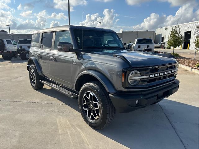 2024 Ford Bronco 4-Door Outer Banks's photo