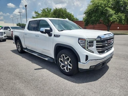 2023 GMC Sierra 1500 SLT Crew Cab Short Bed Truck