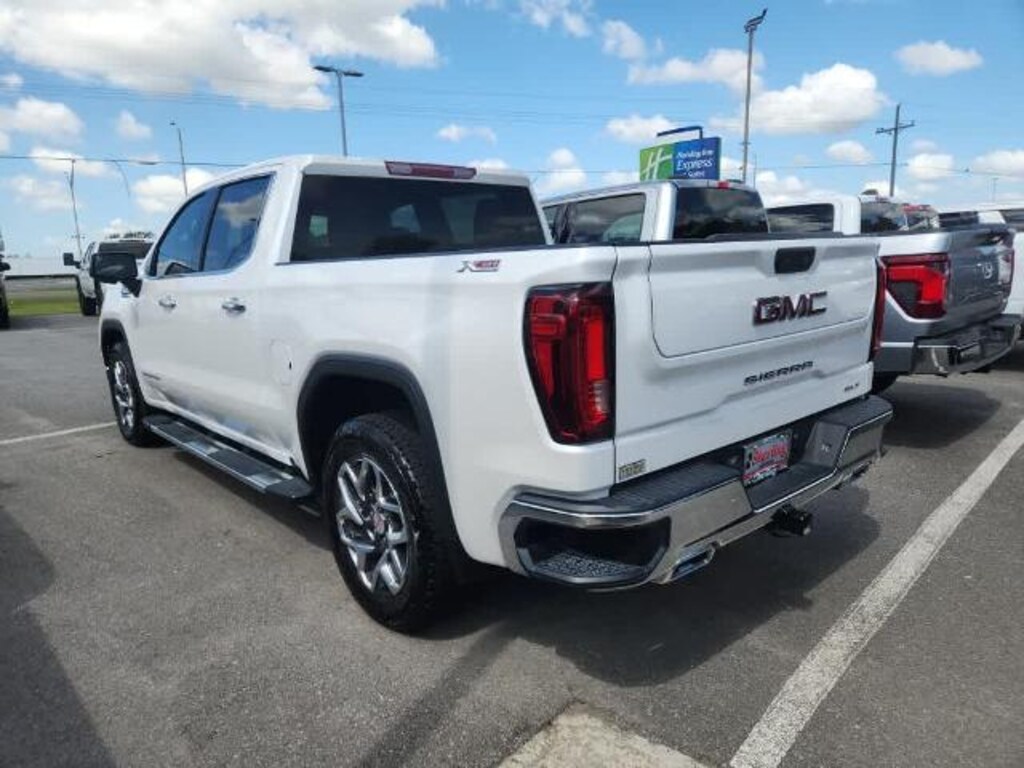 Used 2023 GMC Sierra 1500 SLT Crew Cab Short Bed Truck
