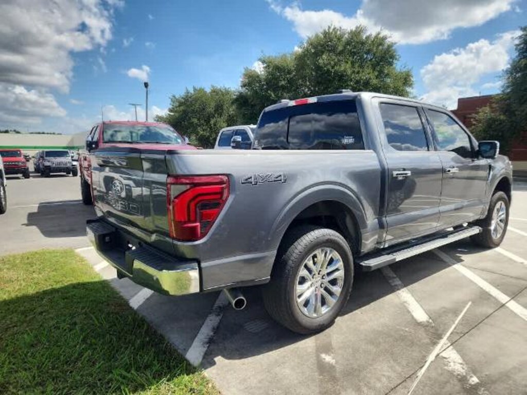 Used 2024 Ford F-150 Lariat Crew Cab Pickup